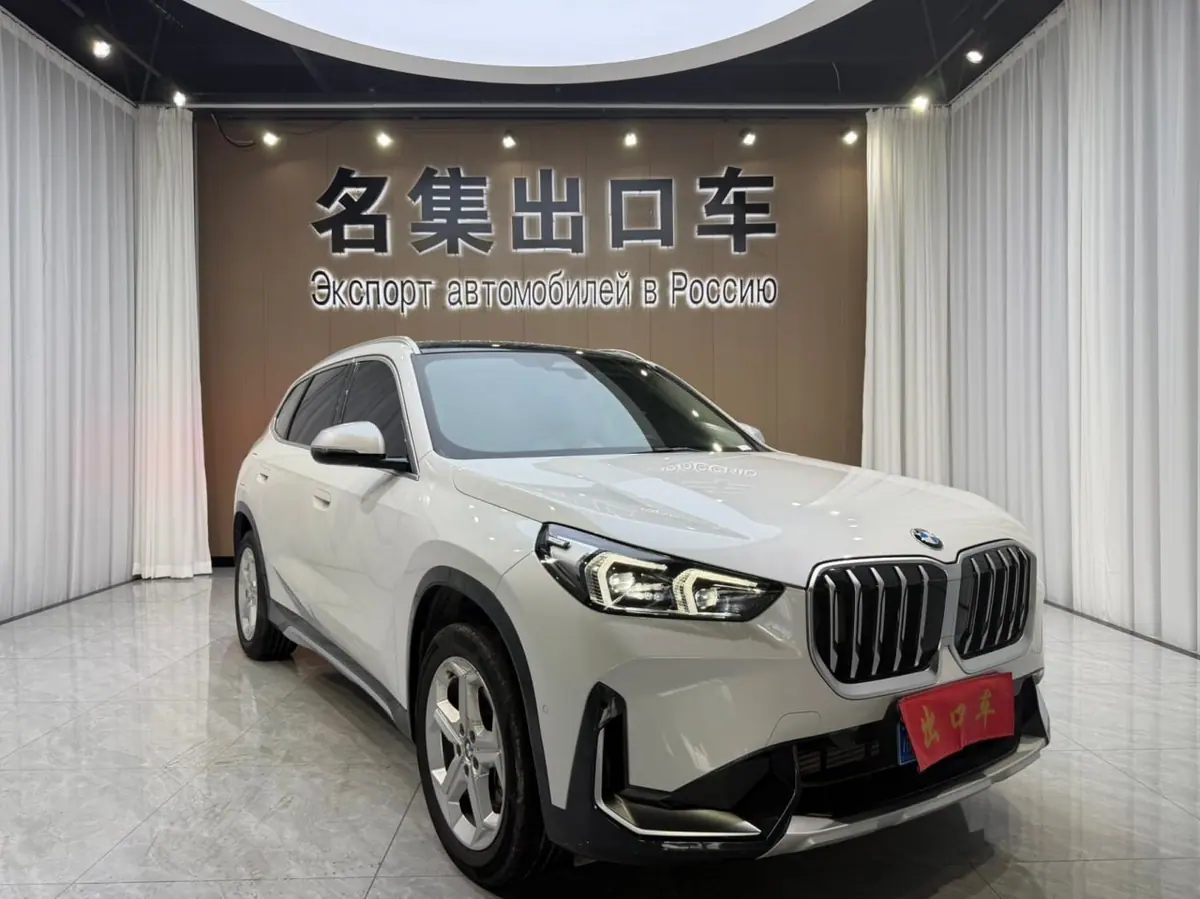 BMW X1 sDrive20Li X Design 2021